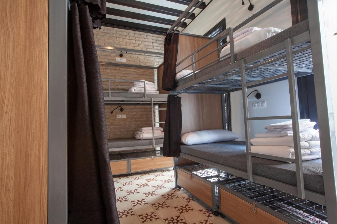 Hostel Ibarra By Bossh! Hotels Sevilla Eksteriør bilde